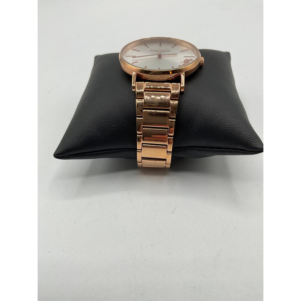 Coach Women's Watch, CA 120.7.34.1857 - Gold - Picture 4 of 9